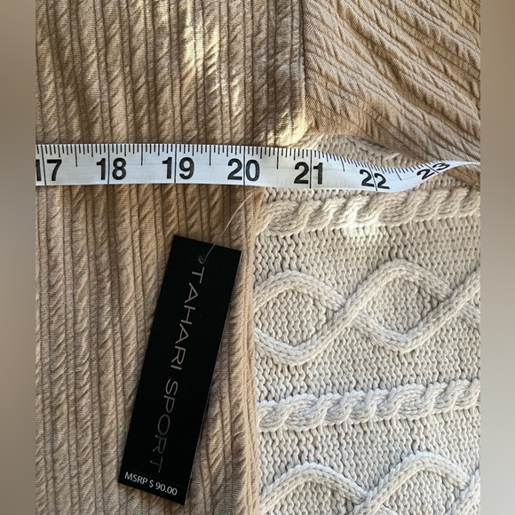 NWT Tahari Sport Viscose blend Pullover Oversized Women’s size small - Picture 10 of 16